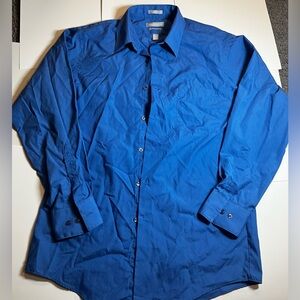 NWOT Van Heusen Men's Royal Blue Button Up 15.5/32-33